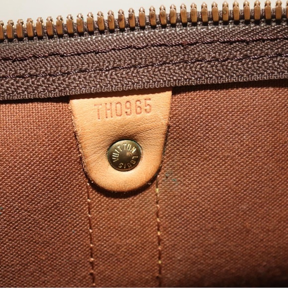 🌹💯Authentic LOuis Vuitton 45 Keepall Bandolier in Monogram🌹 - Picture 16 of 16